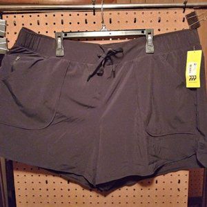 NWT - ALL IN MOTION ACTIVEWEAR SHORTS - 2X
